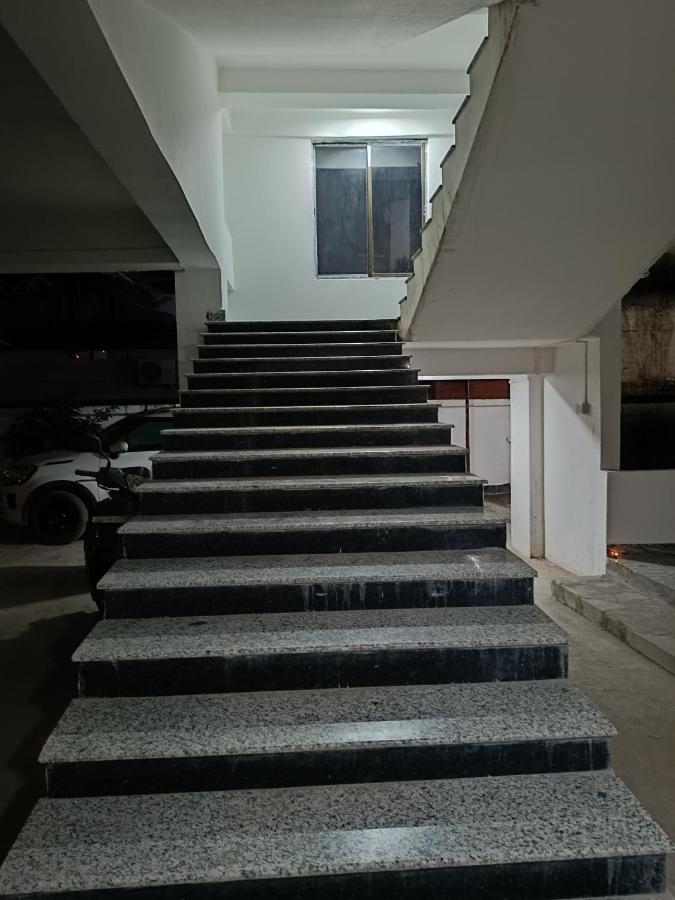 Hotel Atithi Grand Guwahati Buitenkant foto