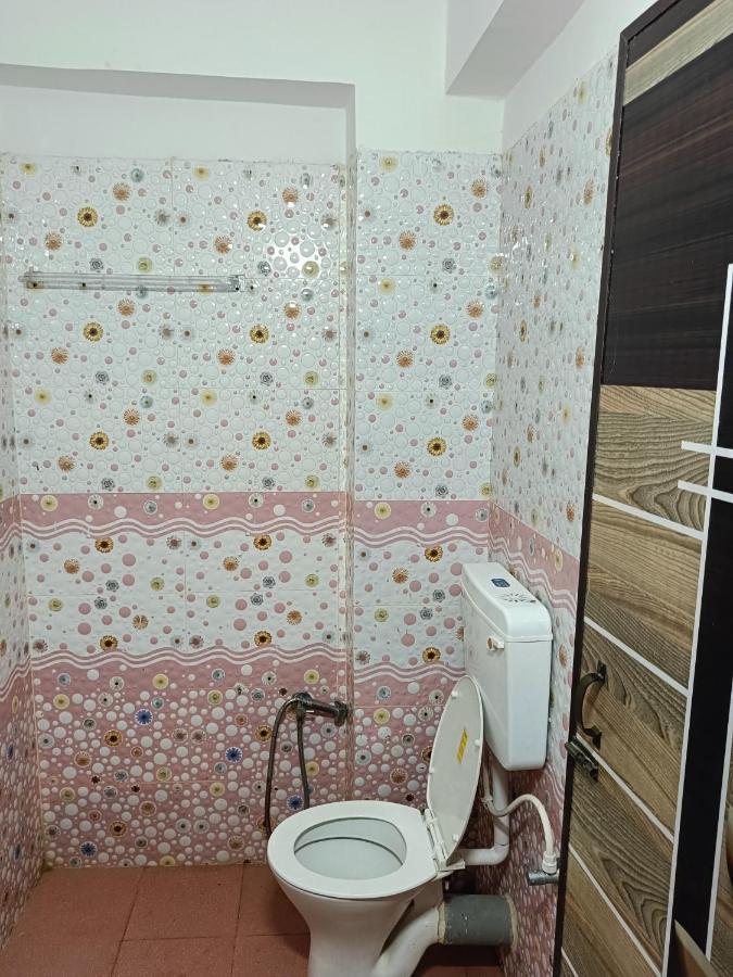 Hotel Atithi Grand Guwahati Buitenkant foto
