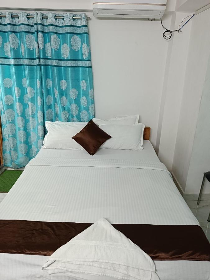 Hotel Atithi Grand Guwahati Buitenkant foto
